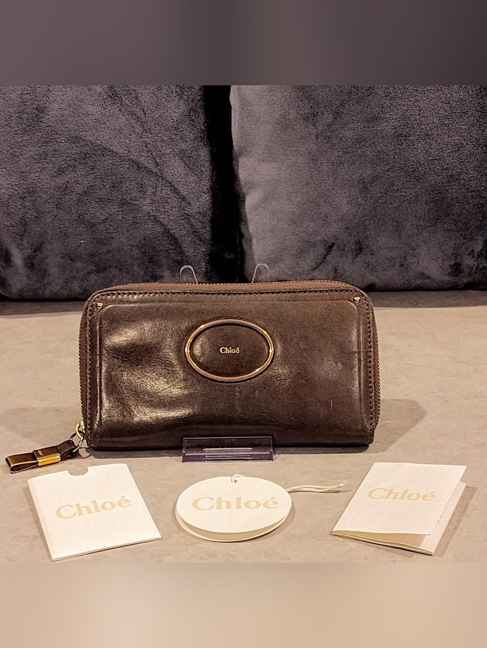 Chloé Victoria Round Long Wallet Authentic
